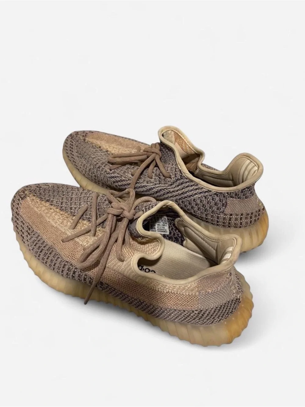 Yeezy Boost Men’s 9.5/Women 11 - like new